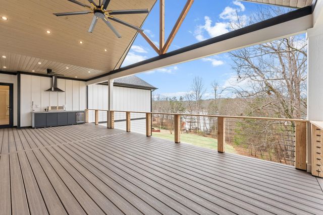 314 shoreview Drive, Chesnee, SC 29323