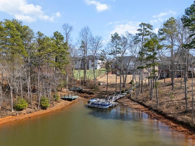 314 shoreview Drive, Chesnee, SC 29323
