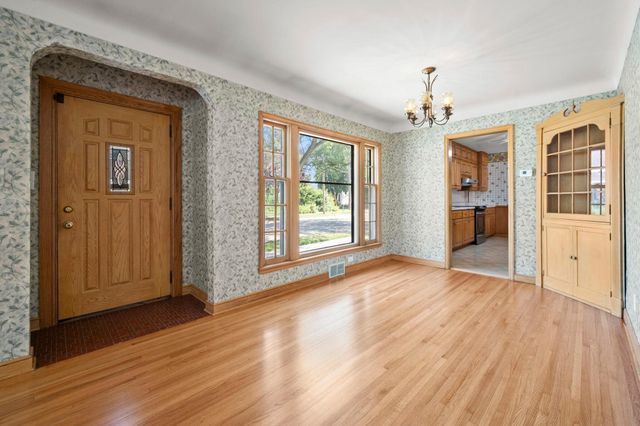 4366 Thomas Avenue N, Minneapolis, MN 55412