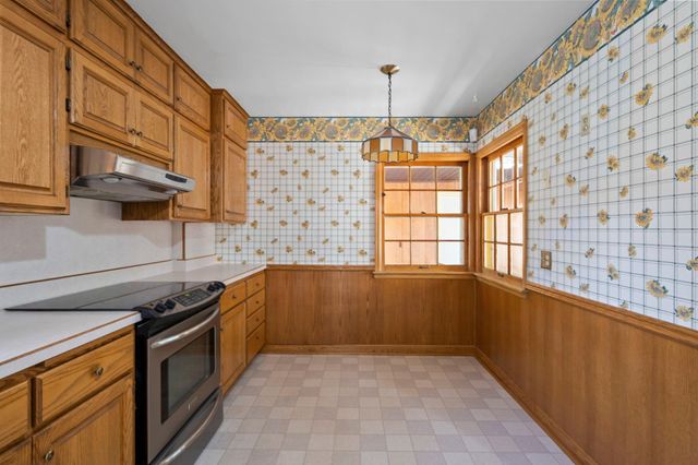4366 Thomas Avenue N, Minneapolis, MN 55412