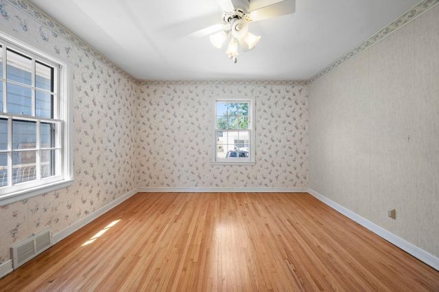4366 Thomas Avenue N, Minneapolis, MN 55412