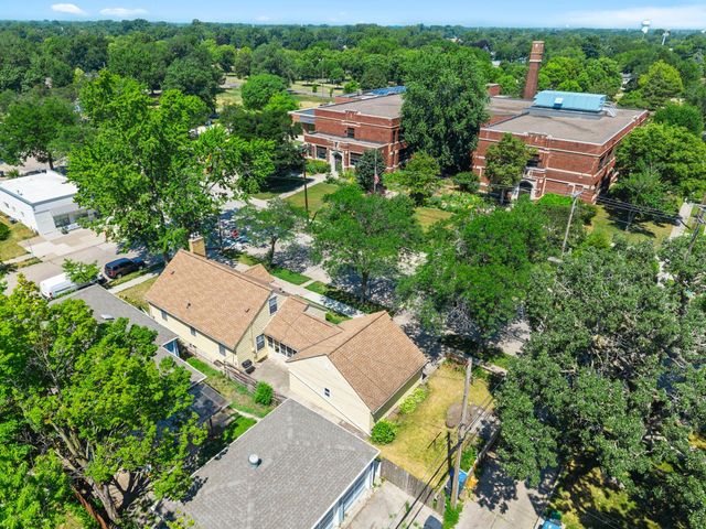 4366 Thomas Avenue N, Minneapolis, MN 55412