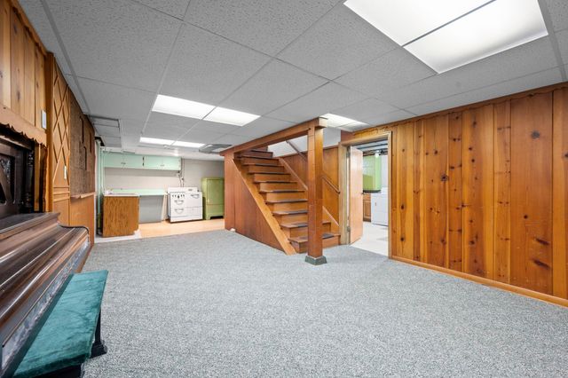 4366 Thomas Avenue N, Minneapolis, MN 55412