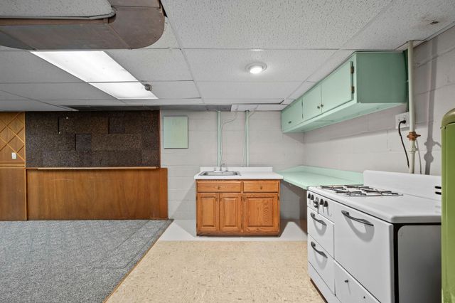4366 Thomas Avenue N, Minneapolis, MN 55412