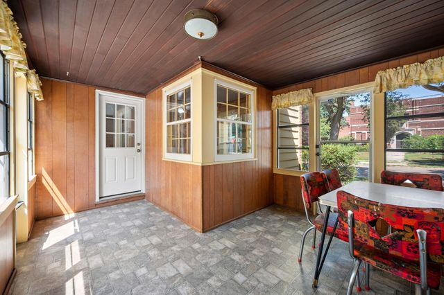 4366 Thomas Avenue N, Minneapolis, MN 55412