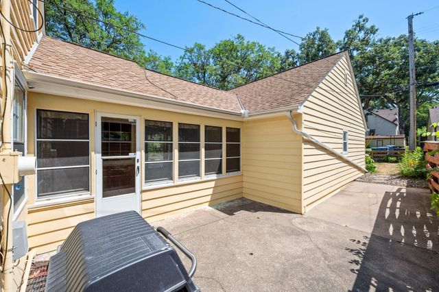 4366 Thomas Avenue N, Minneapolis, MN 55412