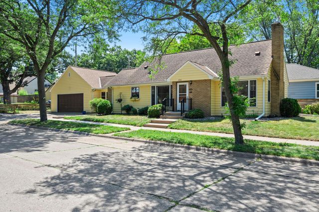 4366 Thomas Avenue N, Minneapolis, MN 55412