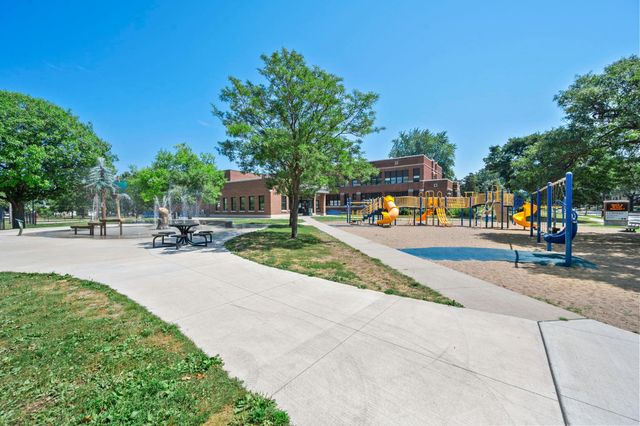 4366 Thomas Avenue N, Minneapolis, MN 55412