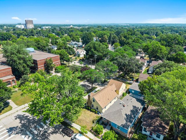 4366 Thomas Avenue N, Minneapolis, MN 55412