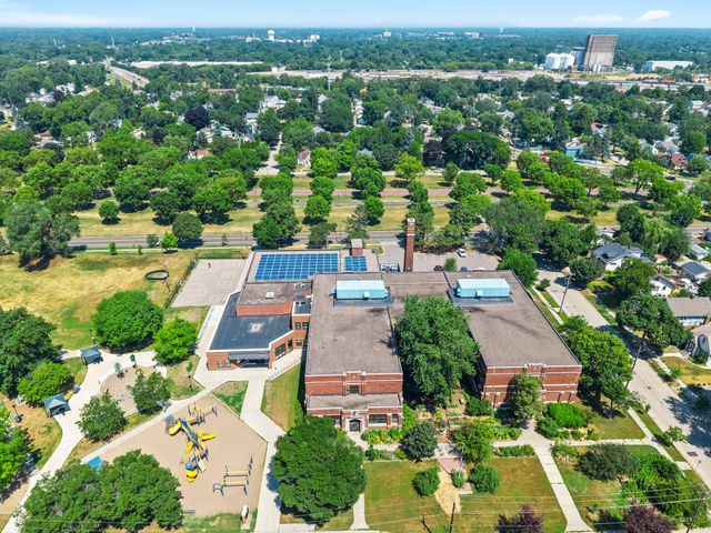 4366 Thomas Avenue N, Minneapolis, MN 55412