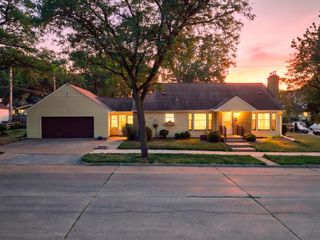 4366 Thomas Avenue N, Minneapolis, MN 55412
