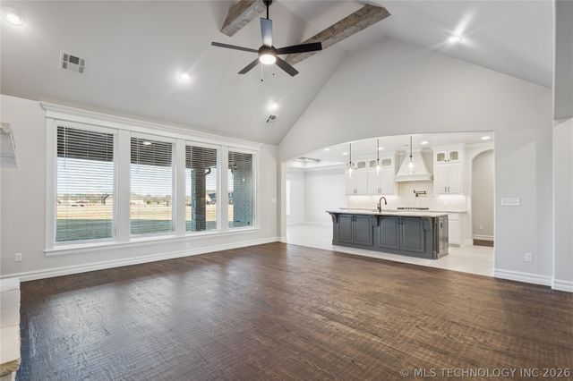 8167 S White Fang Court, Broken Arrow, OK 74014