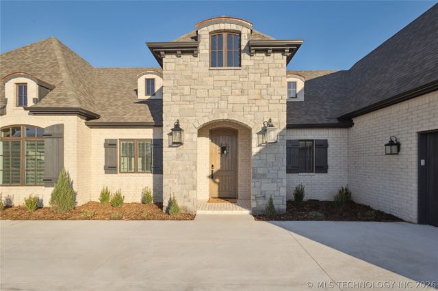 8167 S White Fang Court, Broken Arrow, OK 74014