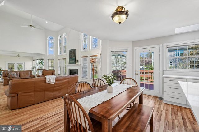 5401 WILLOW FOREST CT, Clifton, VA 20124