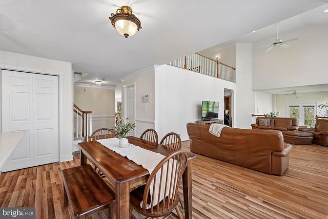 5401 WILLOW FOREST CT, Clifton, VA 20124