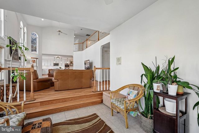 5401 WILLOW FOREST CT, Clifton, VA 20124