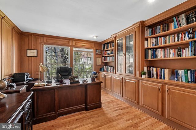 5401 WILLOW FOREST CT, Clifton, VA 20124
