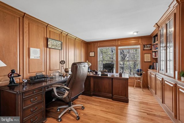 5401 WILLOW FOREST CT, Clifton, VA 20124