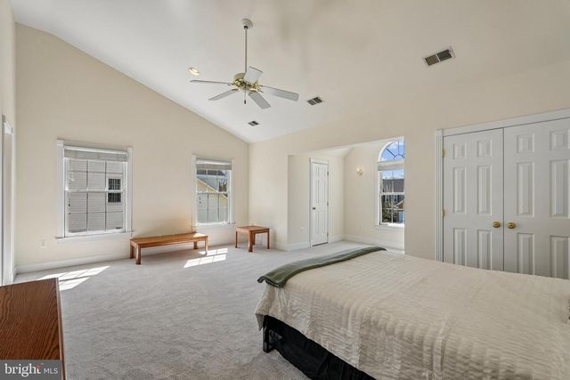 5401 WILLOW FOREST CT, Clifton, VA 20124