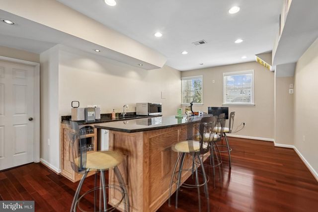 5401 WILLOW FOREST CT, Clifton, VA 20124
