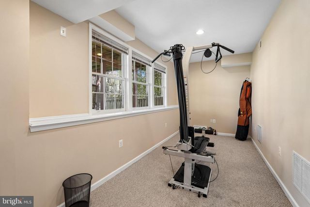 5401 WILLOW FOREST CT, Clifton, VA 20124