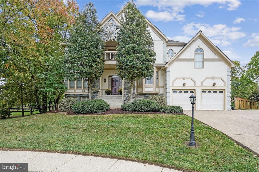 5401 WILLOW FOREST CT, Clifton, VA 20124