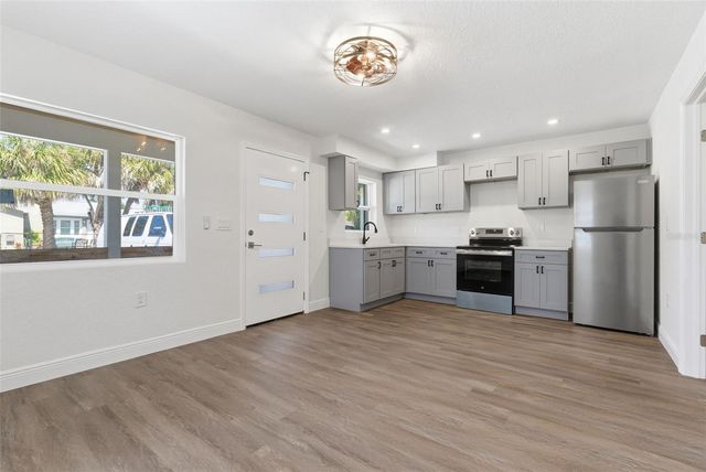 113 145TH AVENUE E 2, Madeira Beach, FL 33708