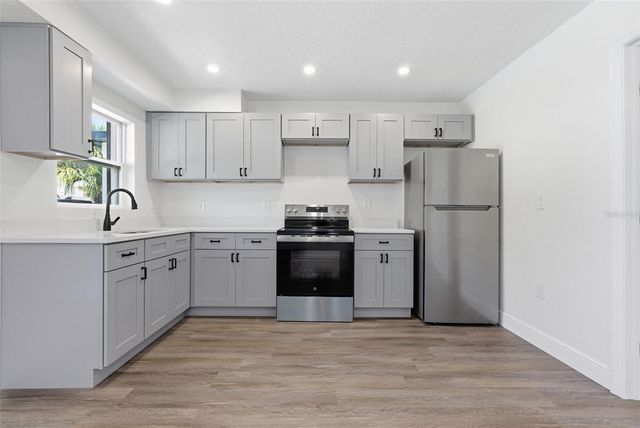 113 145TH AVENUE E 2, Madeira Beach, FL 33708