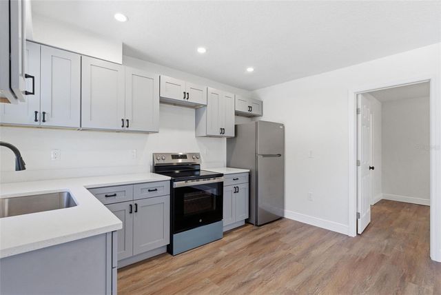 113 145TH AVENUE E 2, Madeira Beach, FL 33708