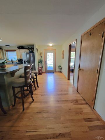 4455 N Wildwood Drive, Pinconning, MI 48650