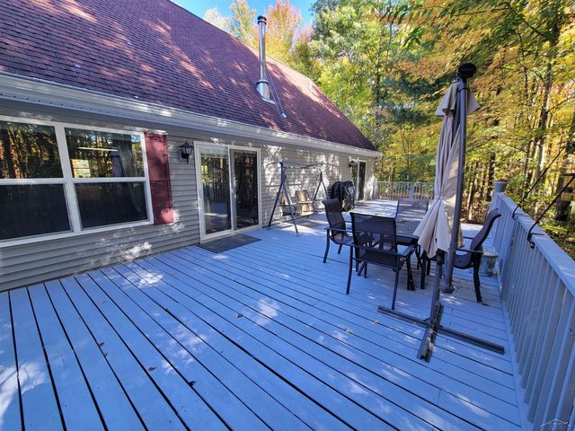 4455 N Wildwood Drive, Pinconning, MI 48650