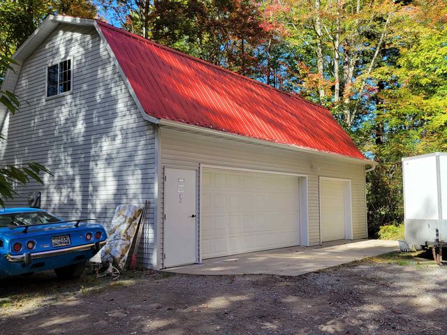 4455 N Wildwood Drive, Pinconning, MI 48650