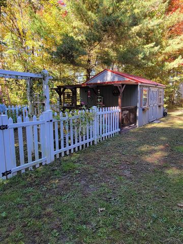 4455 N Wildwood Drive, Pinconning, MI 48650