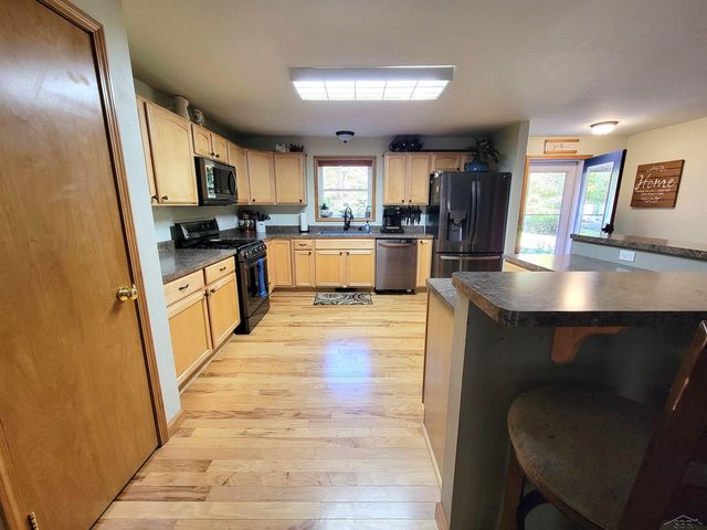 4455 N Wildwood Drive, Pinconning, MI 48650