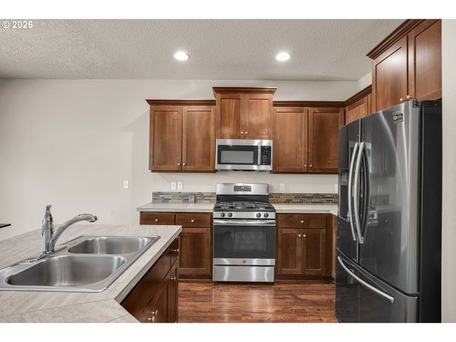 16973 Nw VIOLA St, Portland, OR 97229