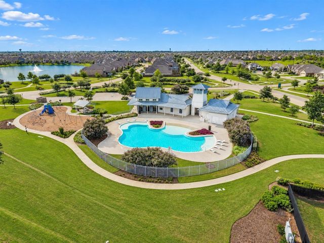 2723 Lakeside Shore Drive, League City, TX 77573