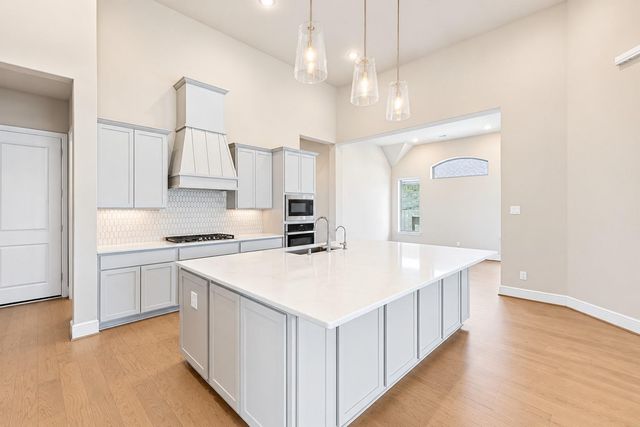 2723 Lakeside Shore Drive, League City, TX 77573