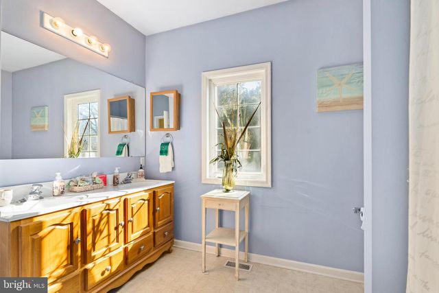 7 CLUB LN, Earleville, MD 21919