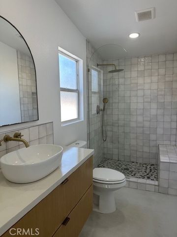 260 Mayflower Drive, Newport Beach, CA 92660