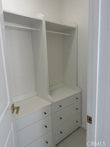 260 Mayflower Drive, Newport Beach, CA 92660