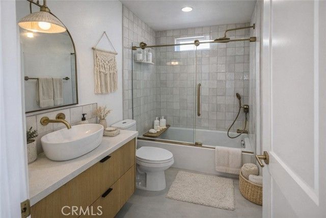 260 Mayflower Drive, Newport Beach, CA 92660