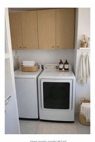 260 Mayflower Drive, Newport Beach, CA 92660