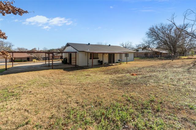 204 Thomas Street, Joshua, TX 76058
