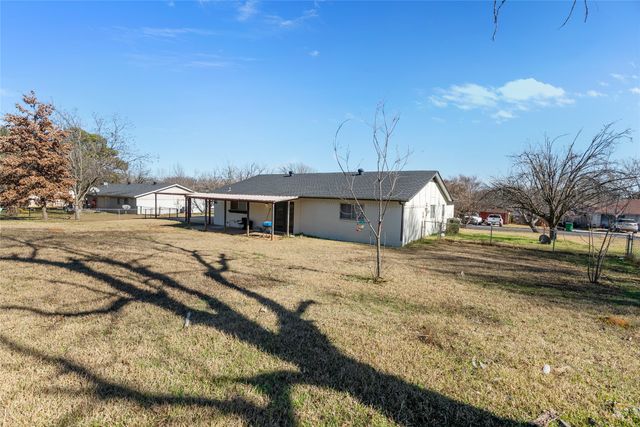 204 Thomas Street, Joshua, TX 76058