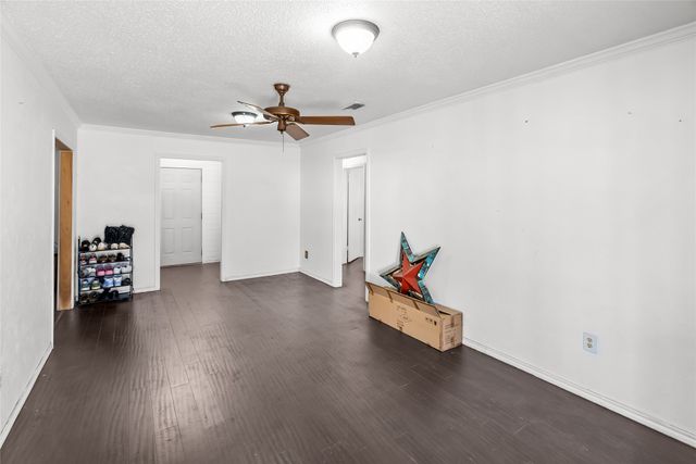 204 Thomas Street, Joshua, TX 76058