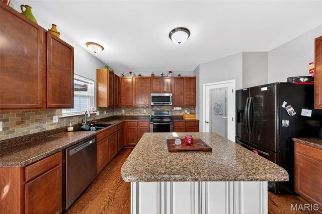 187 Fox Creek Drive, Wentzville, MO 63385