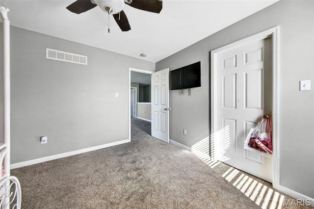 187 Fox Creek Drive, Wentzville, MO 63385