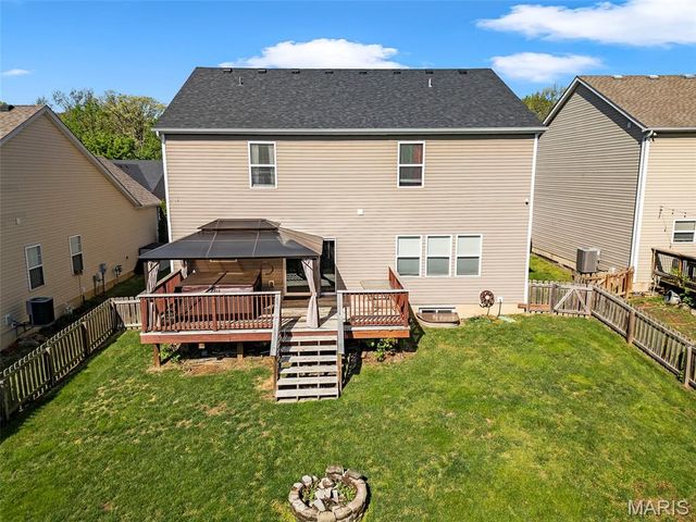 187 Fox Creek Drive, Wentzville, MO 63385