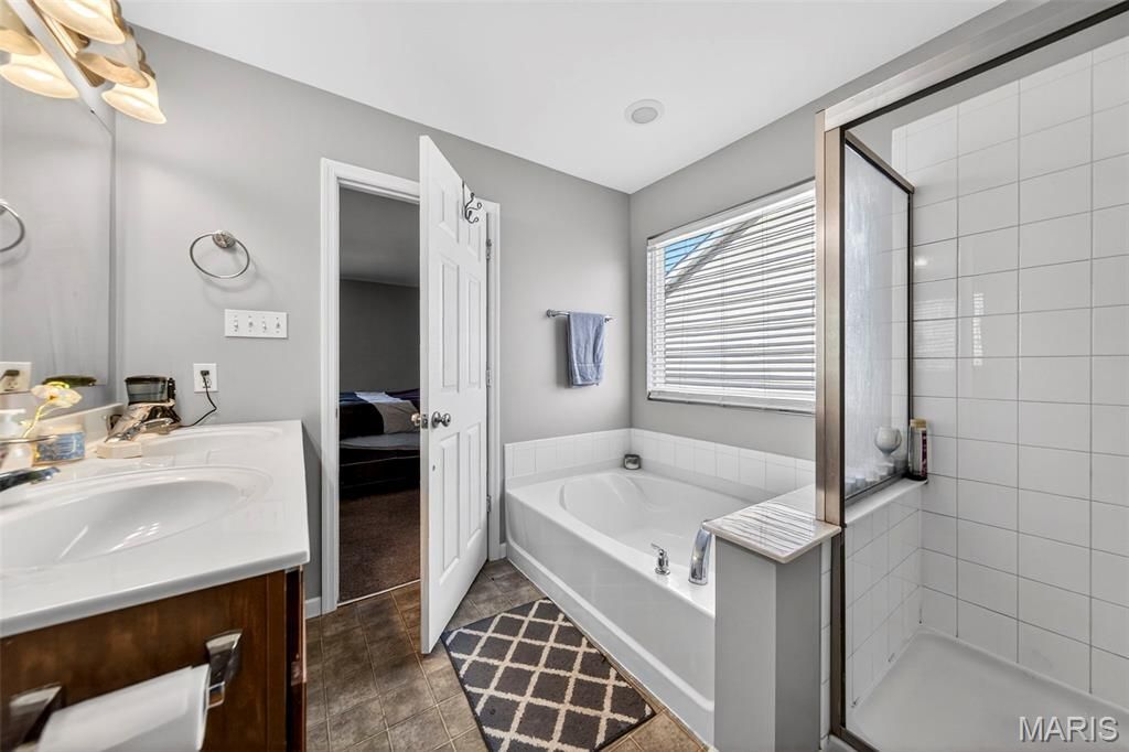 Image 27 of property listing at 187 Fox Creek Drive, Wentzville, MO 63385