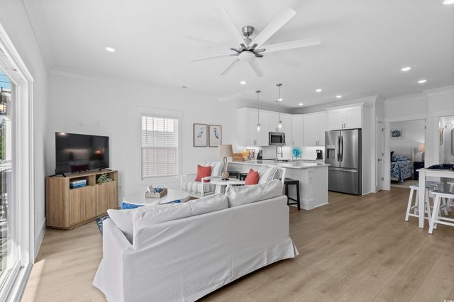 2303 Seaseeker Ln., Myrtle Beach, SC 29577